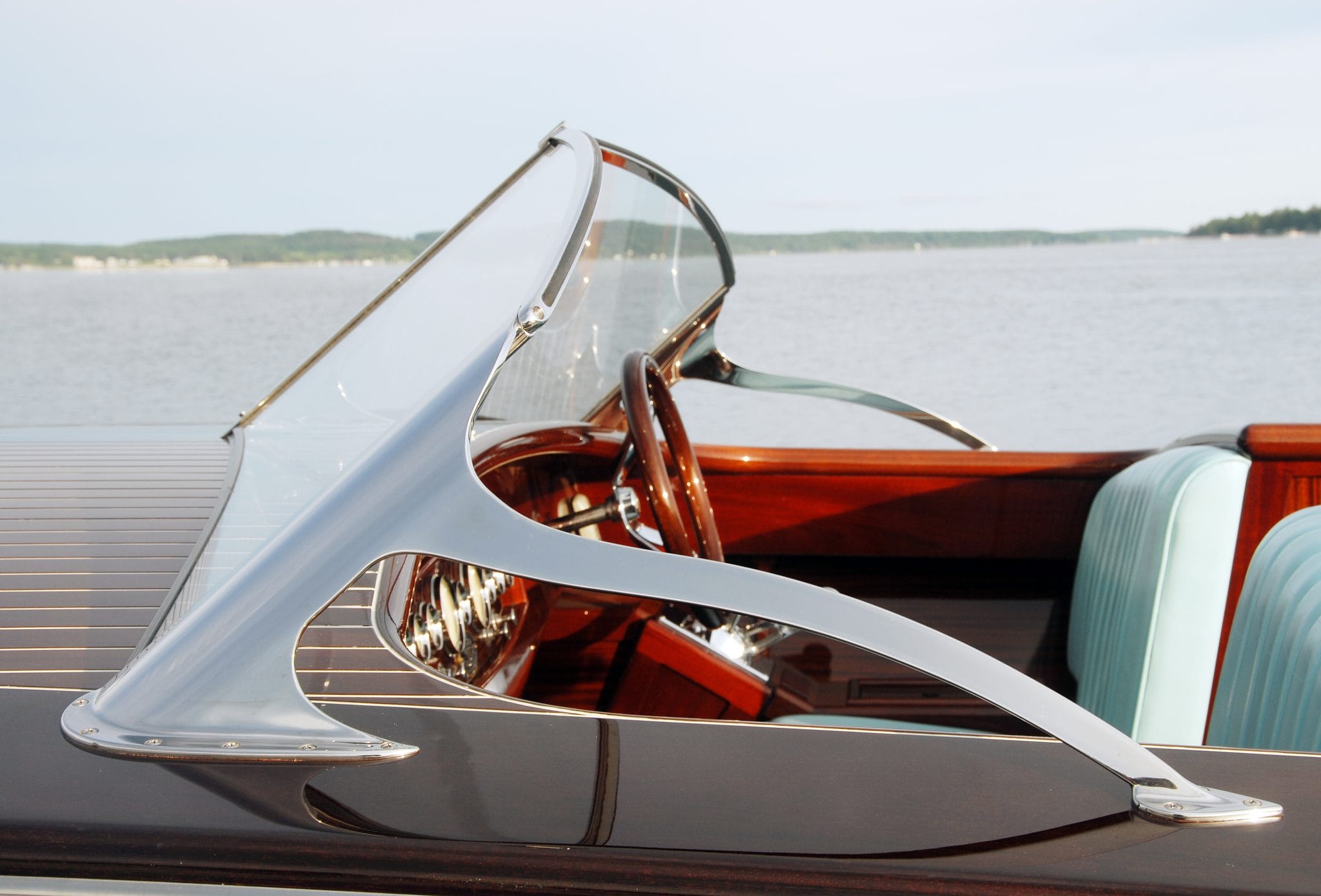 Custom stainless steel windscreen on Theodora