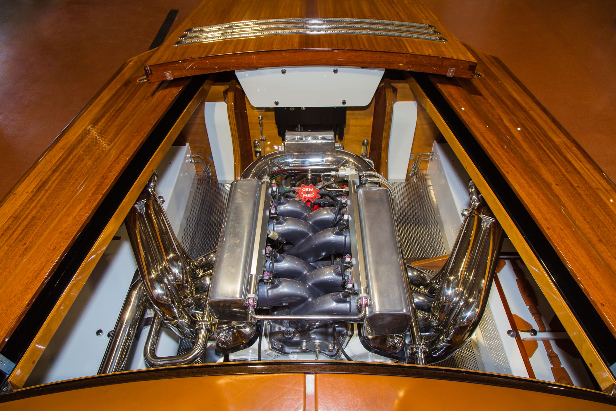 Alpha Z 805 hp V8 engine