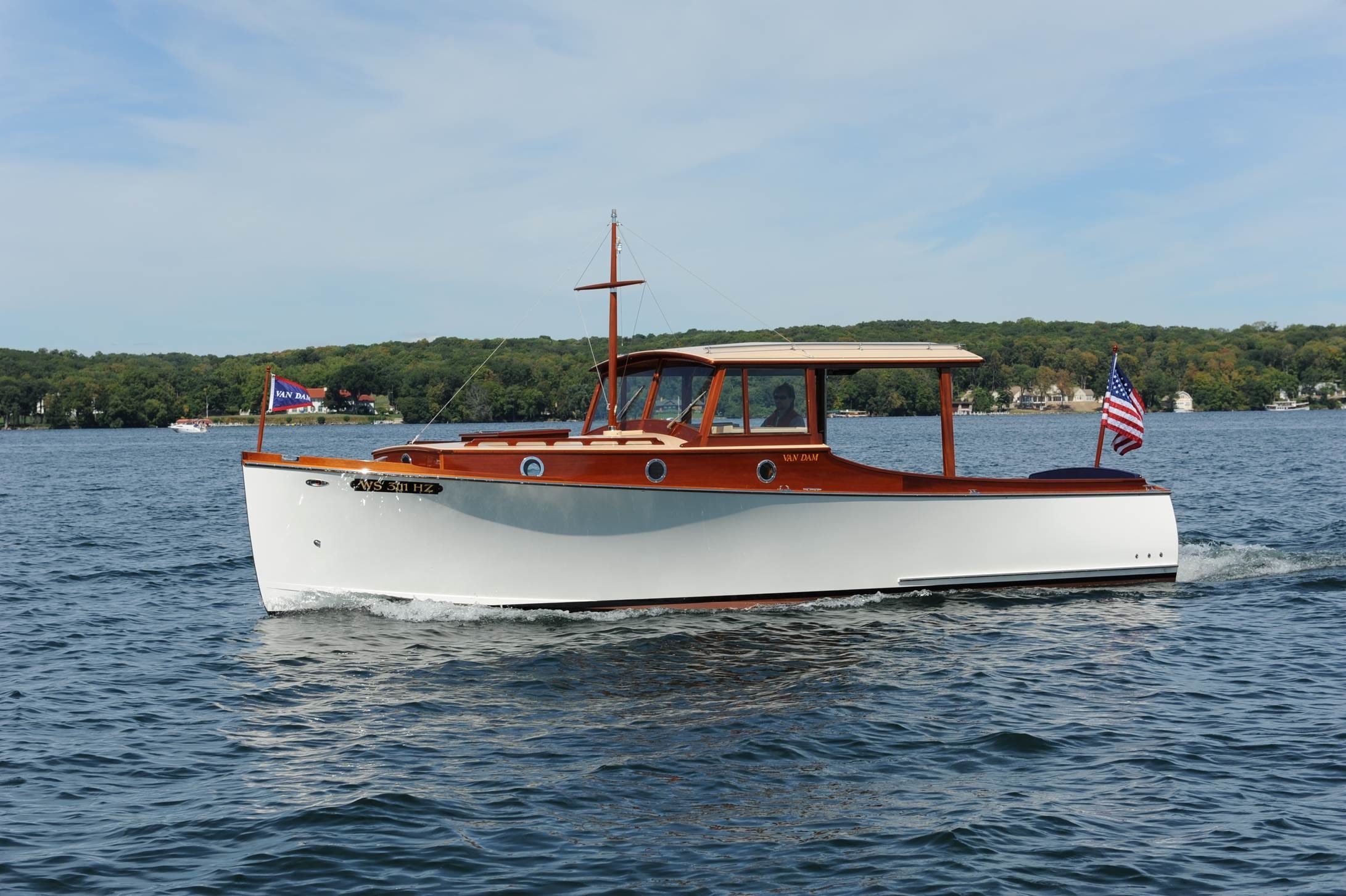 Profile of boat- Dragon Fly