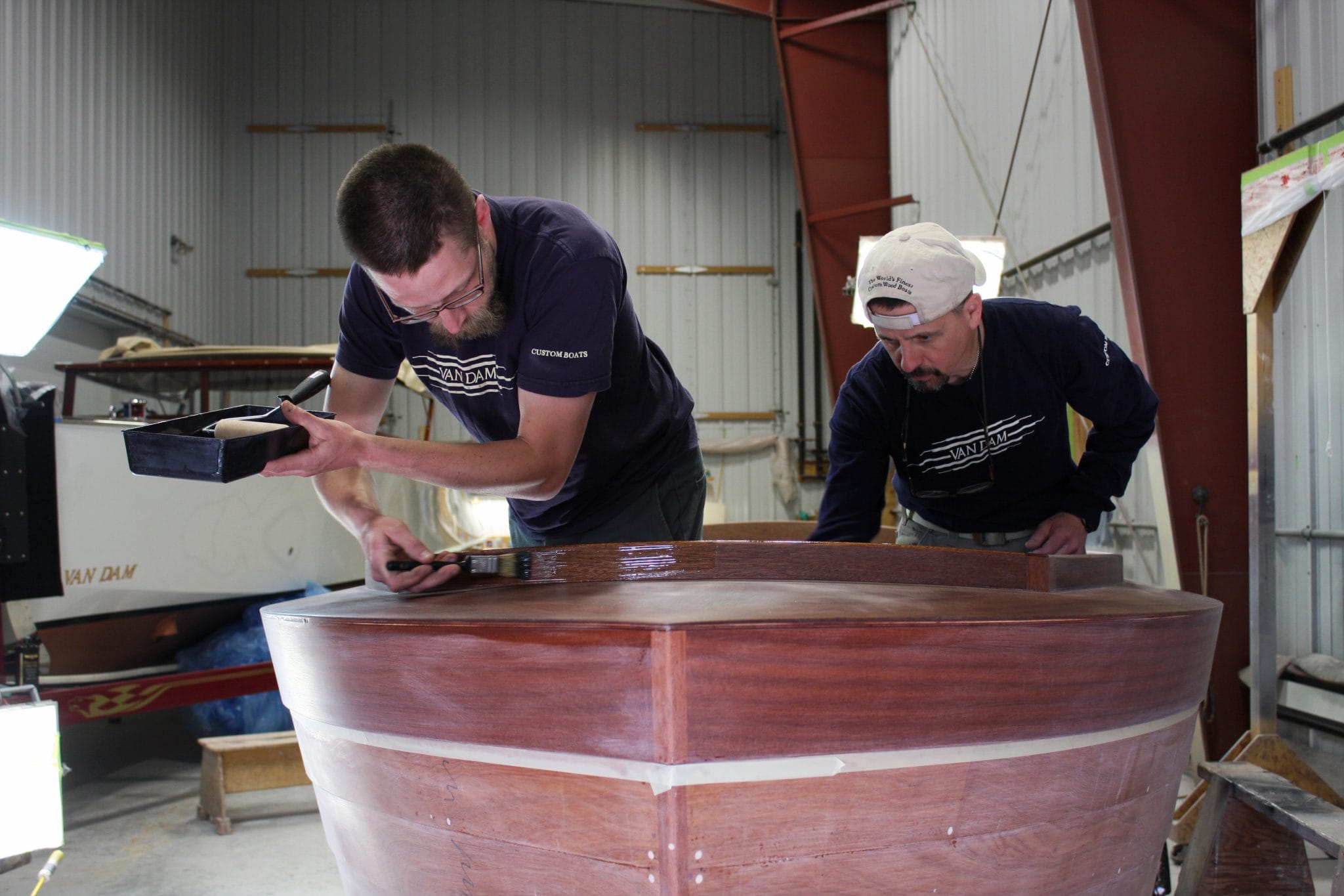 Clear coat application to 16' fishing boat, Geepy