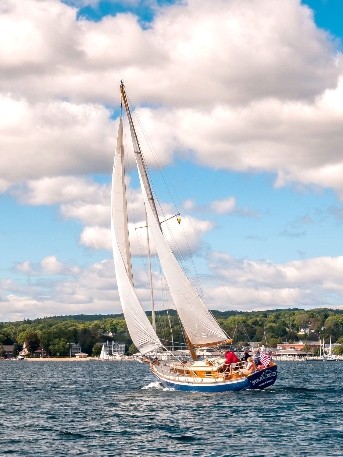 Star's Echo on a beautiful day under full sail